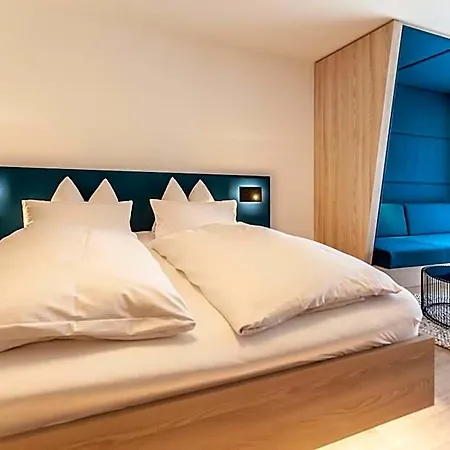 Bollenhuthotel Kirnbacher Hof Вольфах