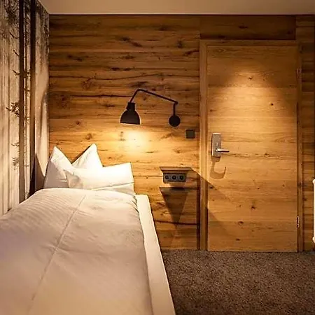 Hotel Bollenhuthotel Kirnbacher Hof 3*